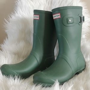 Hunter Mid Calf Rain Boots Size 9